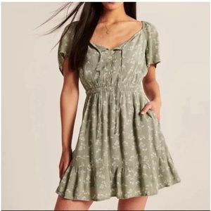 NWT Abercrombie off the shoulder dress